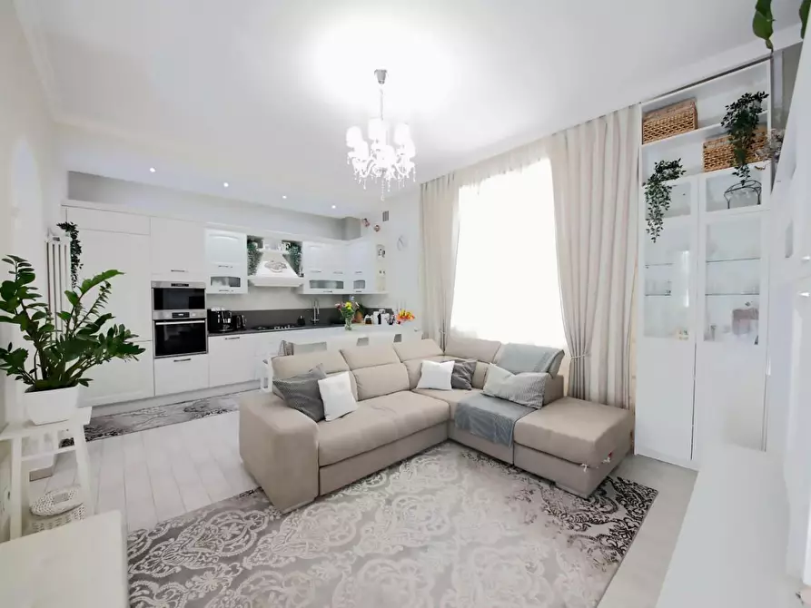 Immagine 12 di Appartamento in vendita  a Collesalvetti