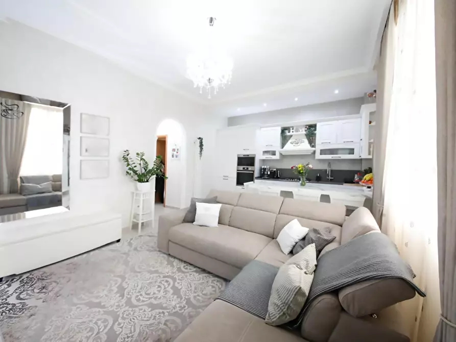 Immagine 13 di Appartamento in vendita  a Collesalvetti