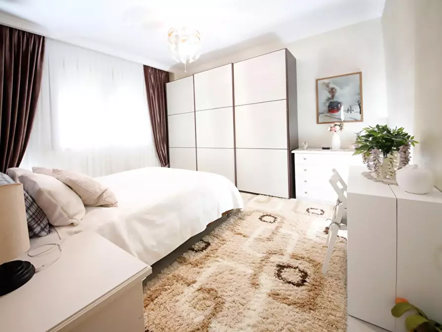 Immagine 35 di Appartamento in vendita  a Collesalvetti