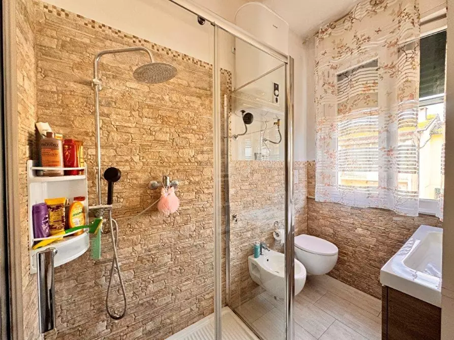 Immagine 17 di Appartamento in vendita  a Pontedera