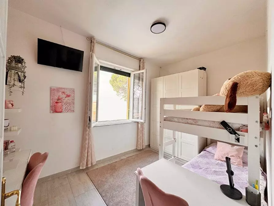 Immagine 19 di Appartamento in vendita  a Pontedera