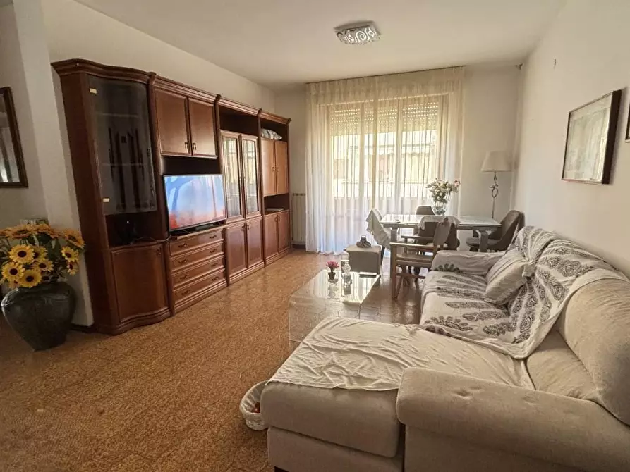 Immagine 1 di Appartamento in vendita  a Cascina