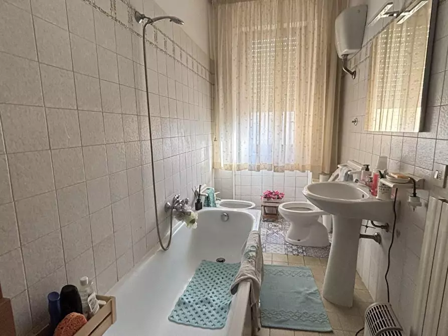 Immagine 23 di Appartamento in vendita  a Cascina