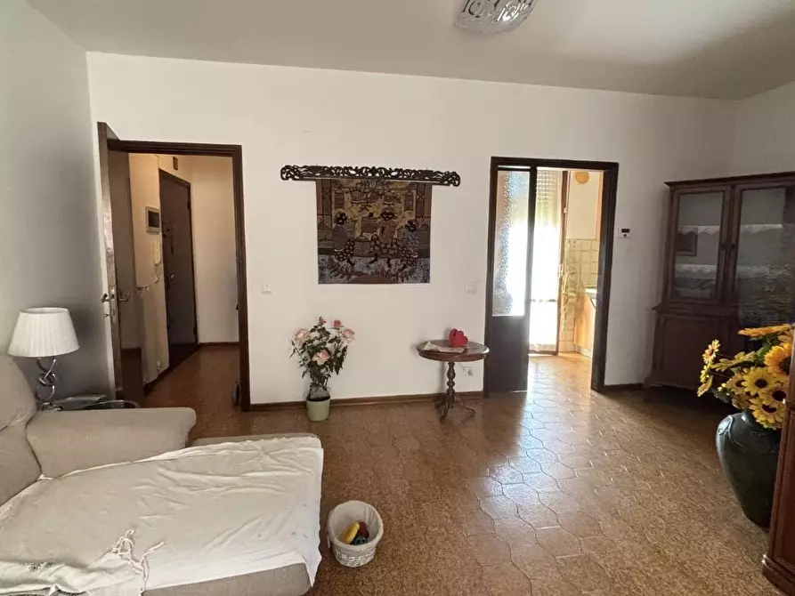 Immagine 8 di Appartamento in vendita  a Cascina