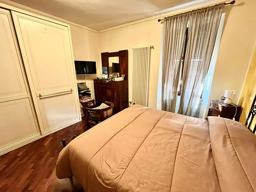 Immagine 15 di Appartamento in vendita  a Massa