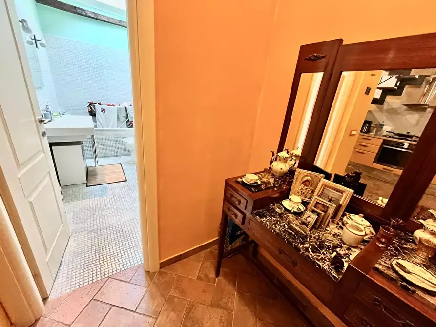 Immagine 13 di Appartamento in vendita  a Massa