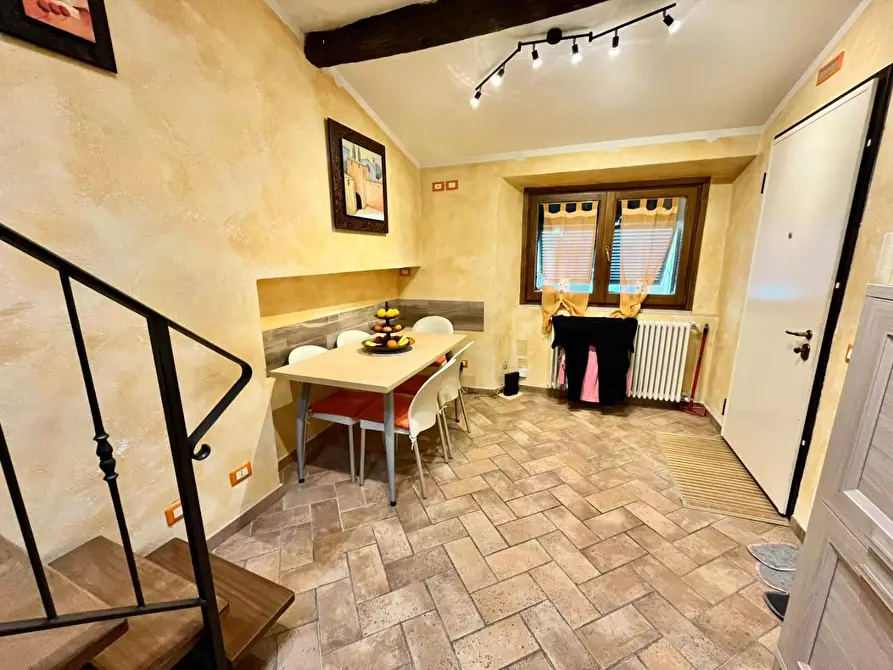 Immagine 5 di Appartamento in vendita  a Massa