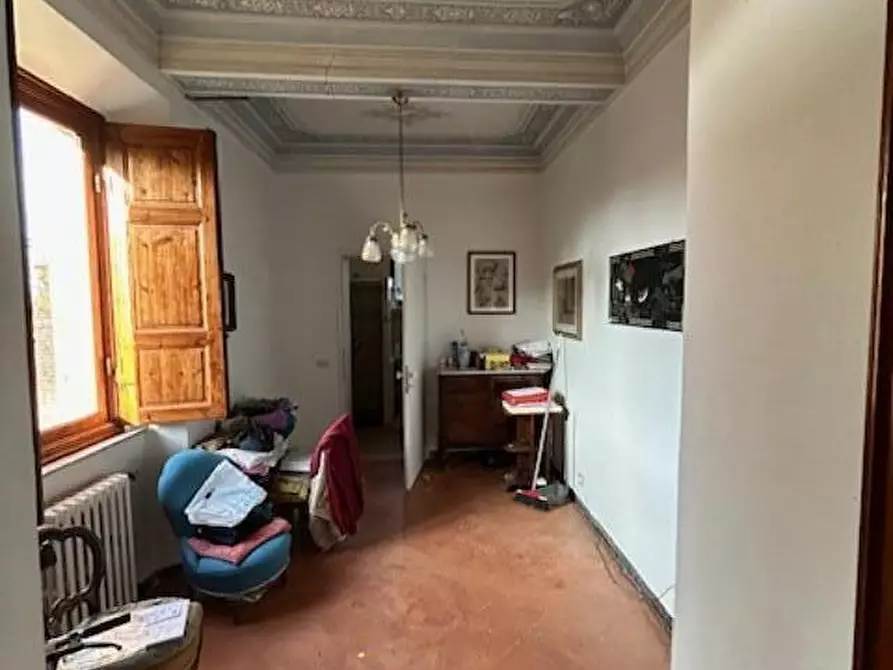 Immagine 13 di Villa in vendita  a Siena