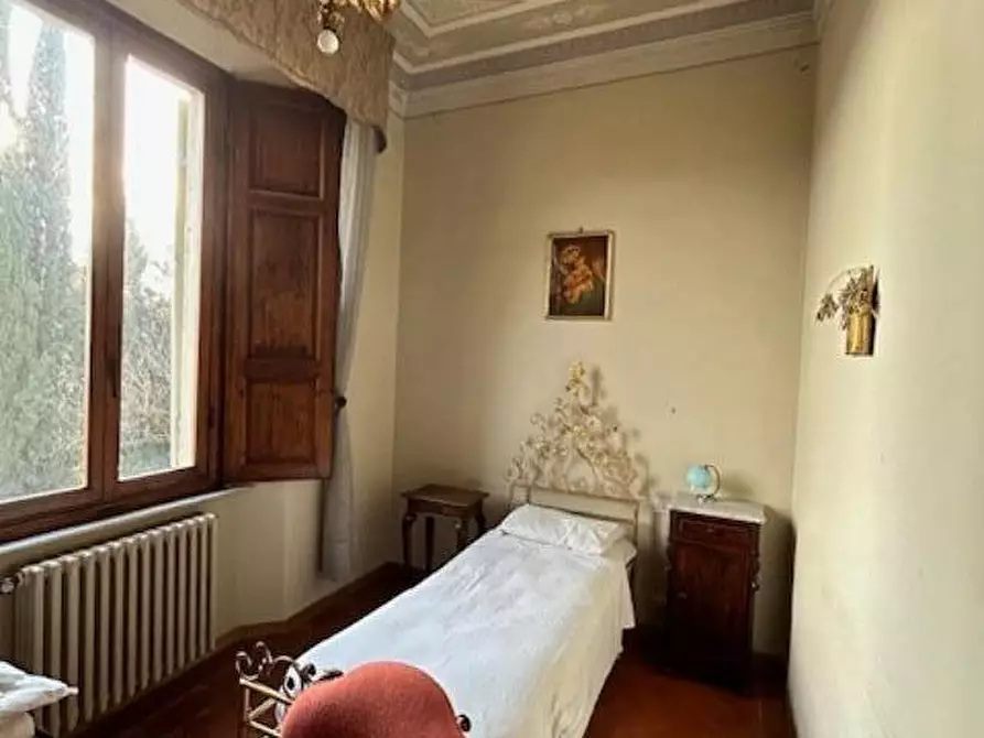 Immagine 20 di Villa in vendita  a Siena
