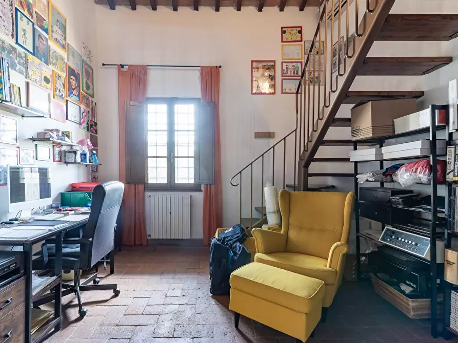 Immagine 30 di Casa colonica in vendita  a Santa Croce Sull'arno