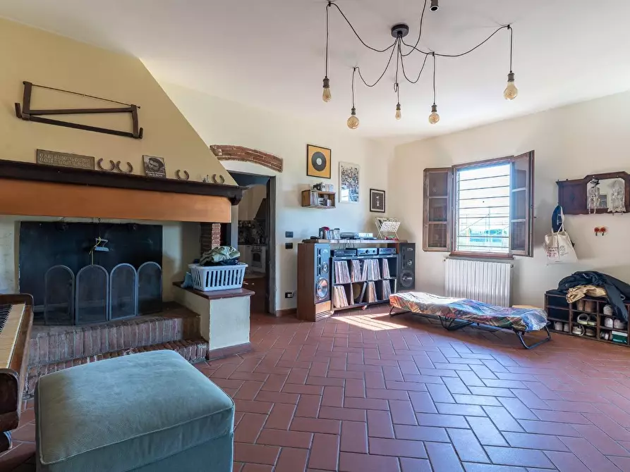 Immagine 14 di Casa colonica in vendita  a Santa Croce Sull'arno