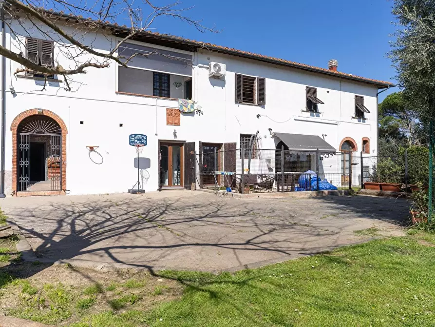 Immagine 4 di Casa colonica in vendita  a Santa Croce Sull'arno