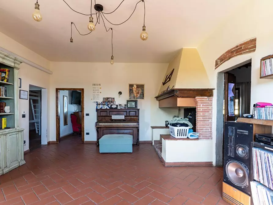 Immagine 12 di Casa colonica in vendita  a Santa Croce Sull'arno