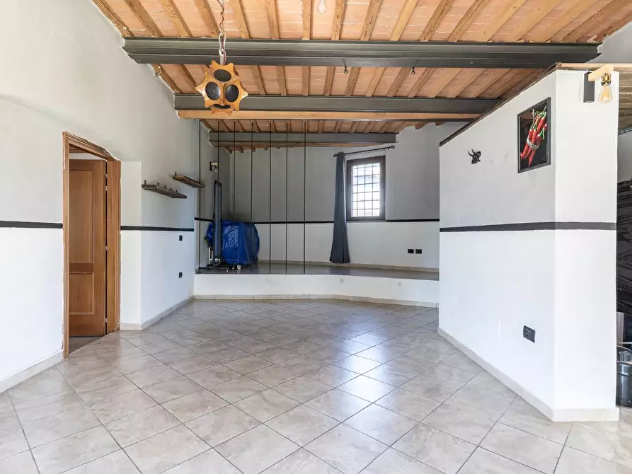 Immagine 35 di Casa colonica in vendita  a Santa Croce Sull'arno