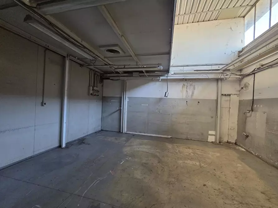 Immagine 6 di Capannone industriale in vendita  a Altopascio