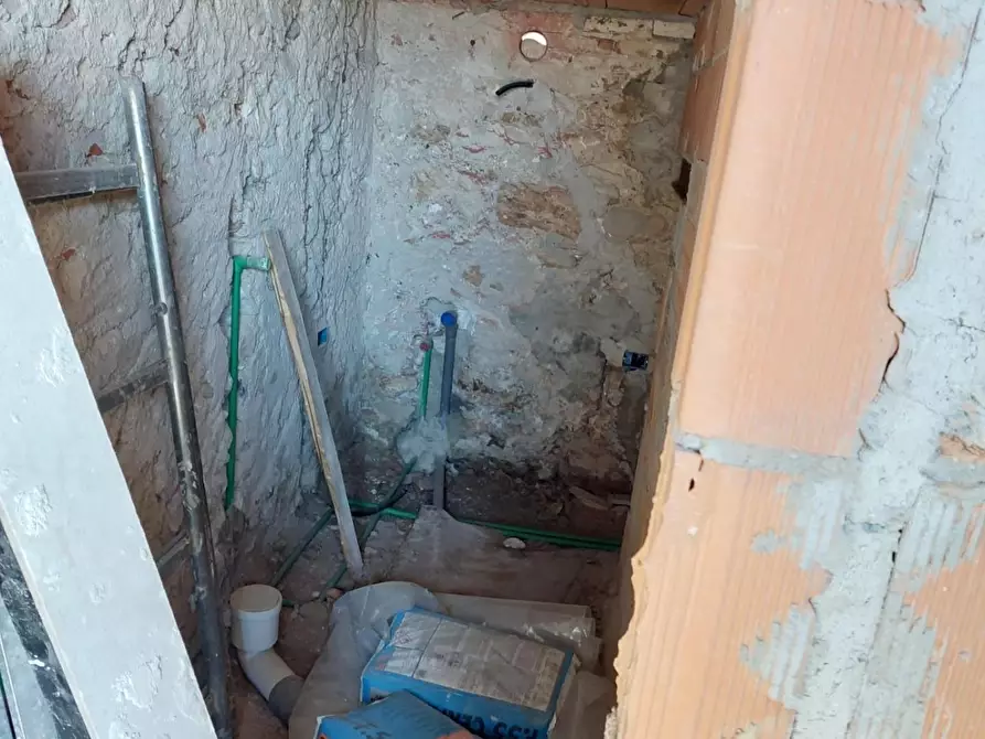 Immagine 16 di Casa semindipendente in vendita  a Carrara