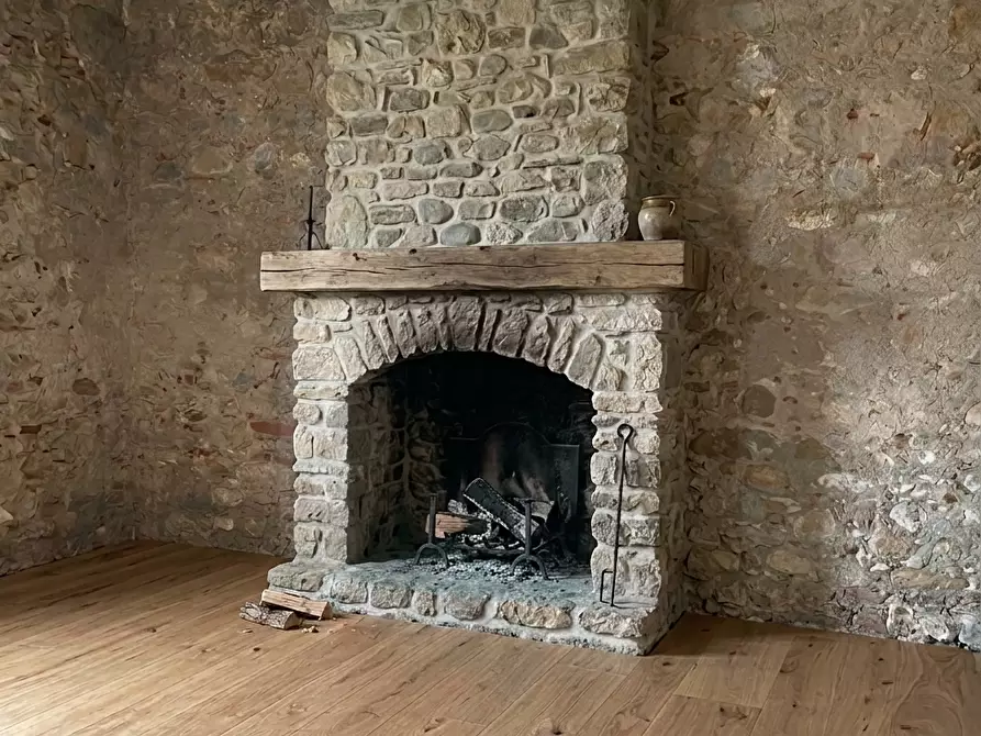 Immagine 3 di Casa semindipendente in vendita  a Carrara