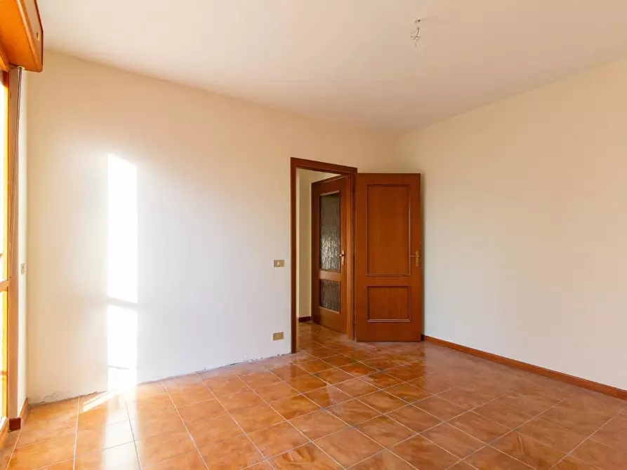 Immagine 14 di Appartamento in vendita  a Pisa