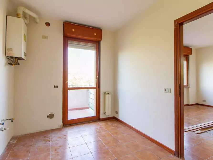 Immagine 11 di Appartamento in vendita  a Pisa