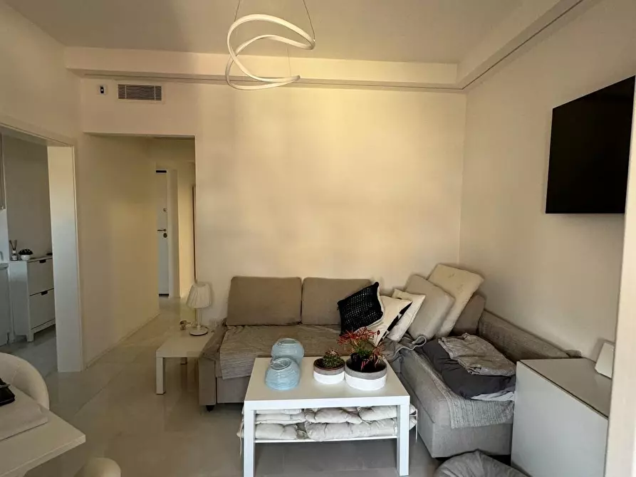 Immagine 5 di Appartamento in vendita  a Viareggio