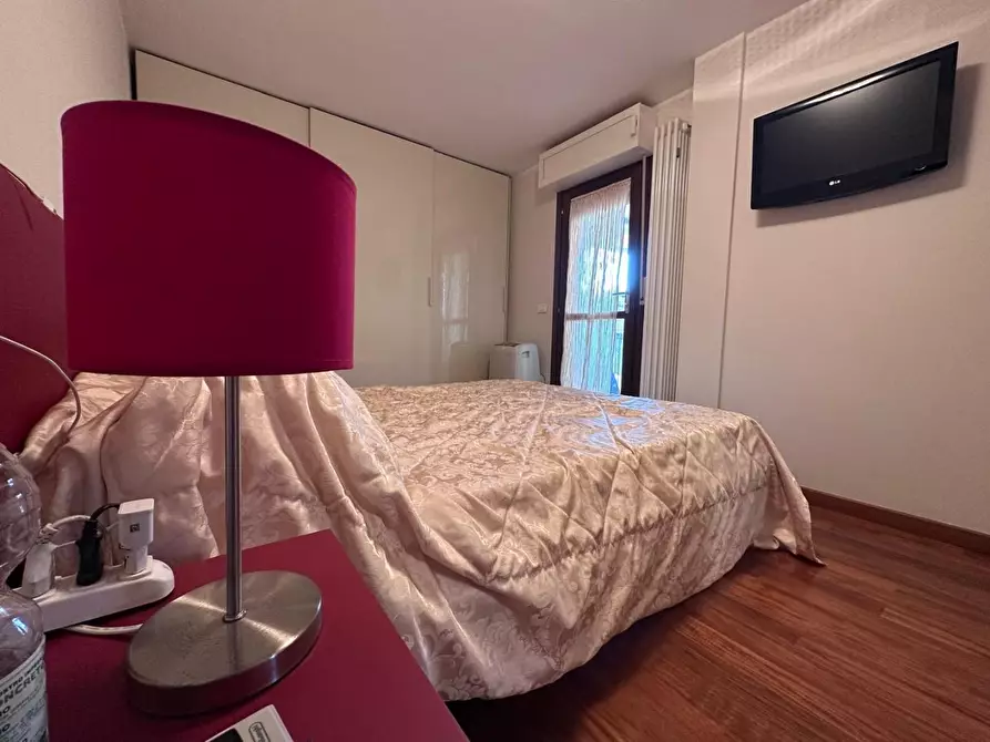 Immagine 28 di Villetta a schiera in vendita  a Pisa