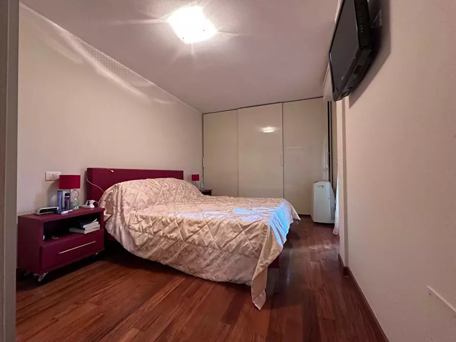 Immagine 15 di Villetta a schiera in vendita  a Pisa