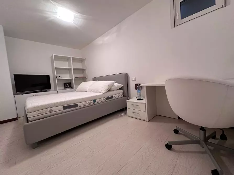 Immagine 26 di Villetta a schiera in vendita  a Pisa