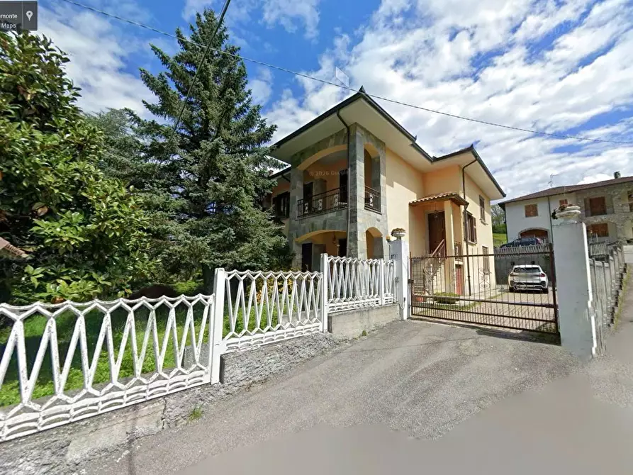 Immagine 3 di Villa in vendita  a Rocchetta Ligure