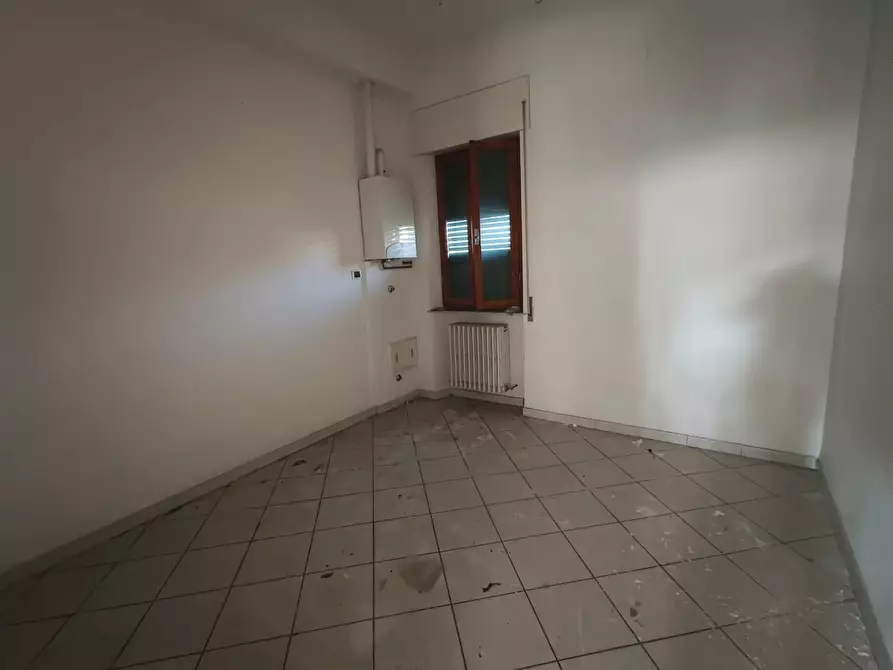 Immagine 9 di Casa bifamiliare in vendita  a Vecchiano