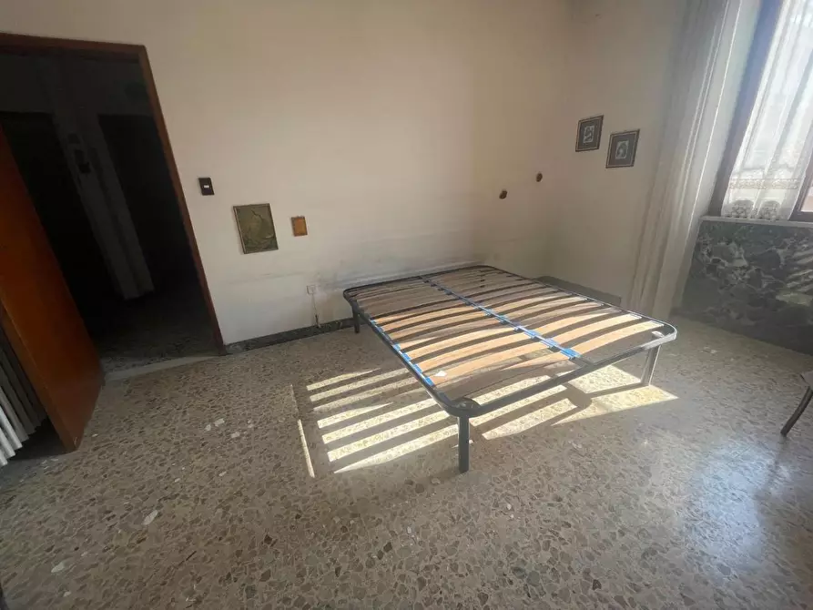 Immagine 10 di Villa in vendita  a Carrara