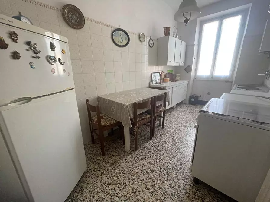 Immagine 32 di Villa in vendita  a Carrara