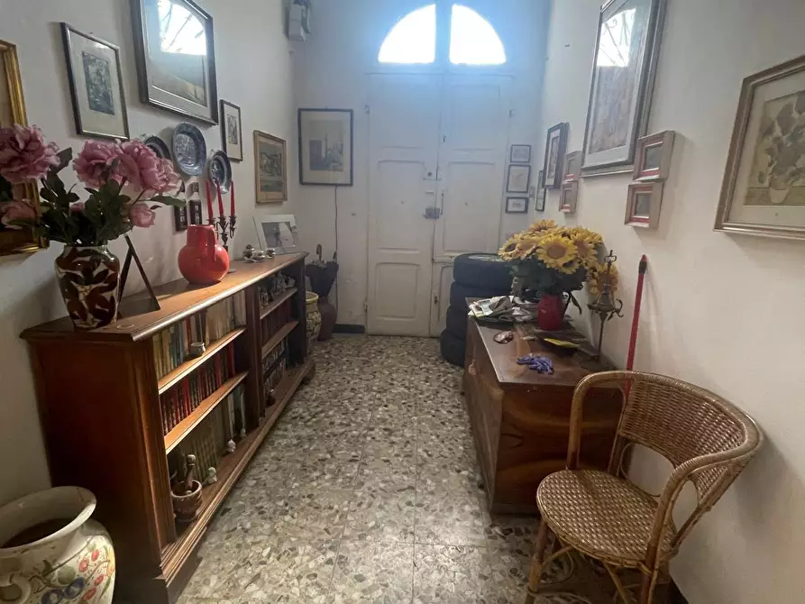 Immagine 7 di Villa in vendita  a Carrara