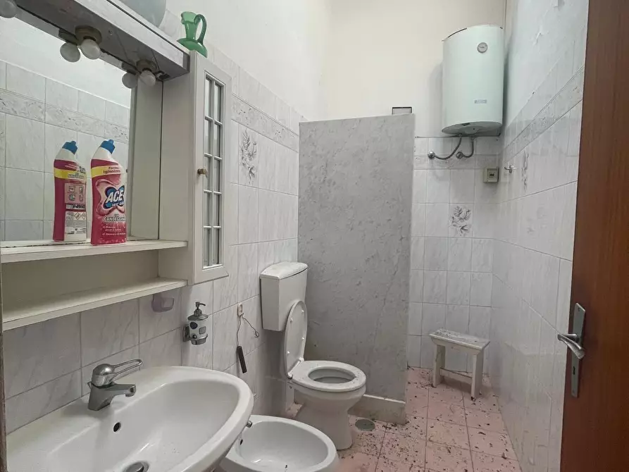 Immagine 25 di Villa in vendita  a Carrara