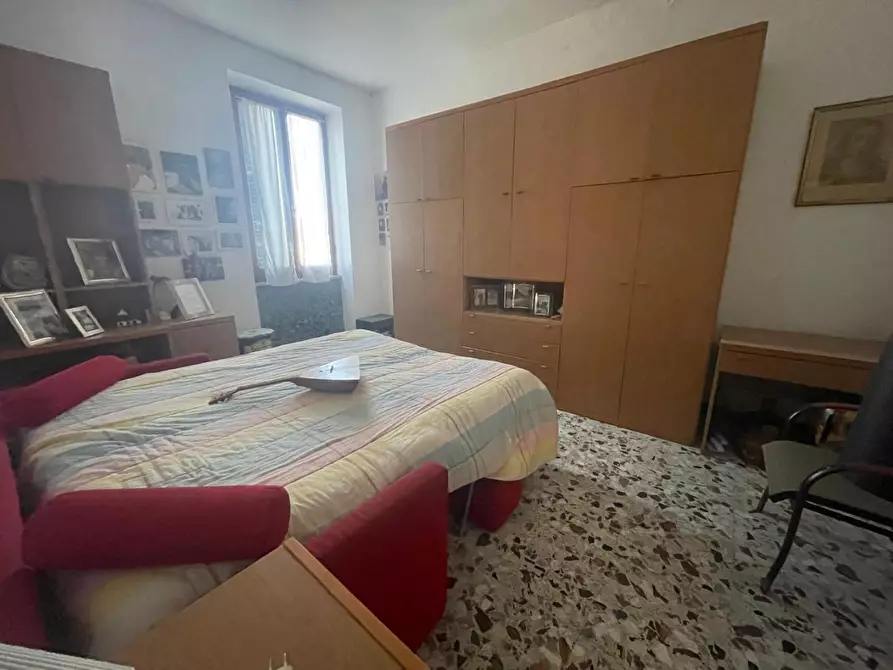 Immagine 16 di Villa in vendita  a Carrara