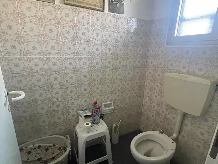 Immagine 13 di Villa in vendita  a Carrara