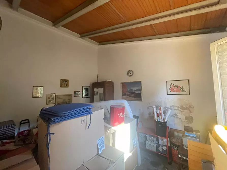 Immagine 9 di Villa in vendita  a Carrara