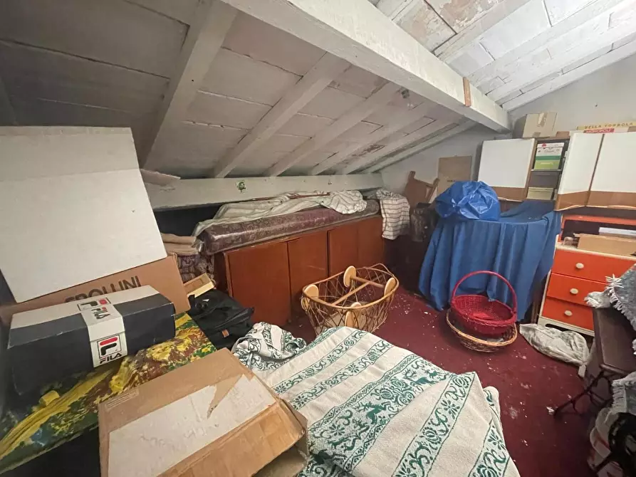 Immagine 24 di Villa in vendita  a Carrara