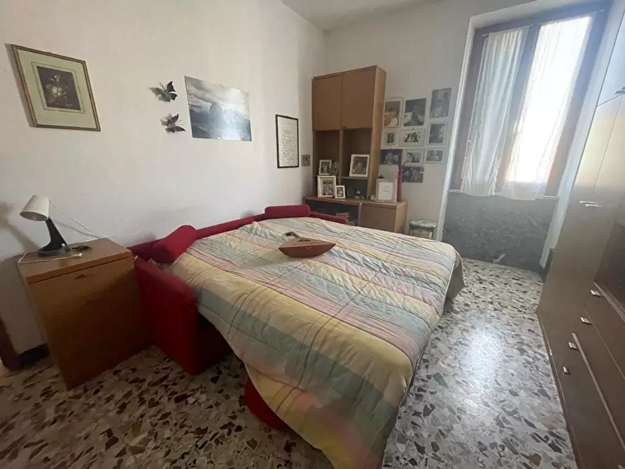 Immagine 33 di Villa in vendita  a Carrara