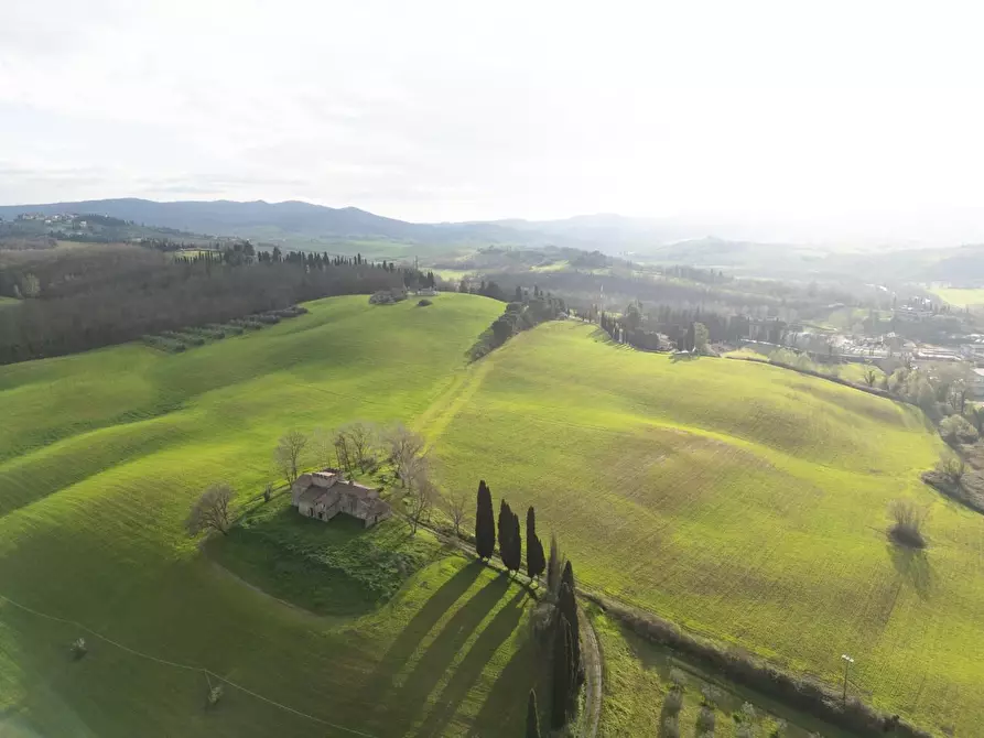 Immagine 1 di Casa colonica in vendita  a Lajatico