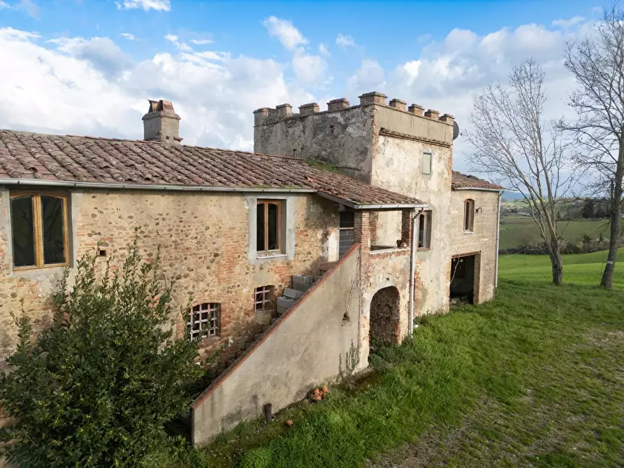 Immagine 6 di Casa colonica in vendita  a Lajatico
