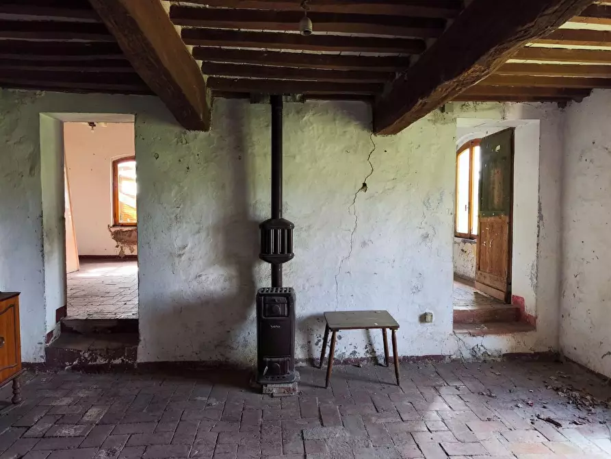 Immagine 35 di Casa colonica in vendita  a Lajatico