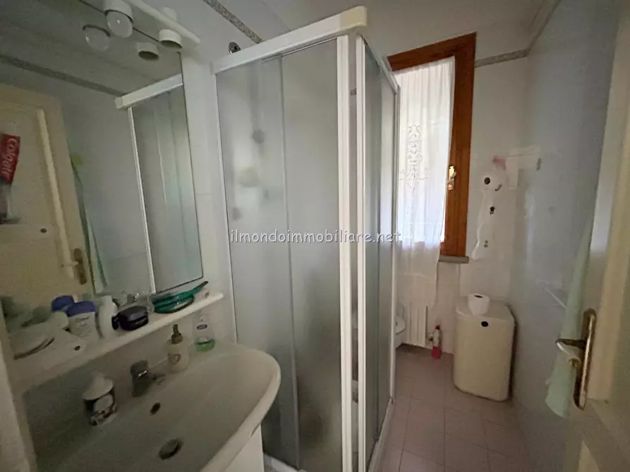 Immagine 21 di Appartamento in vendita  a Rosignano Marittimo