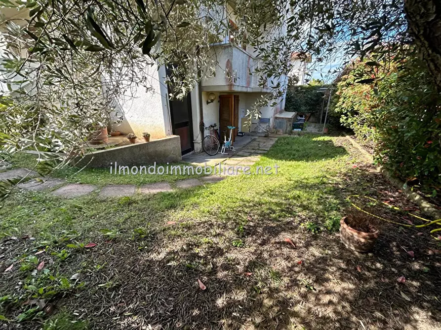 Immagine 27 di Appartamento in vendita  a Rosignano Marittimo