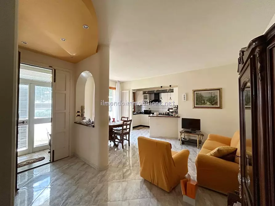 Immagine 11 di Appartamento in vendita  a Rosignano Marittimo