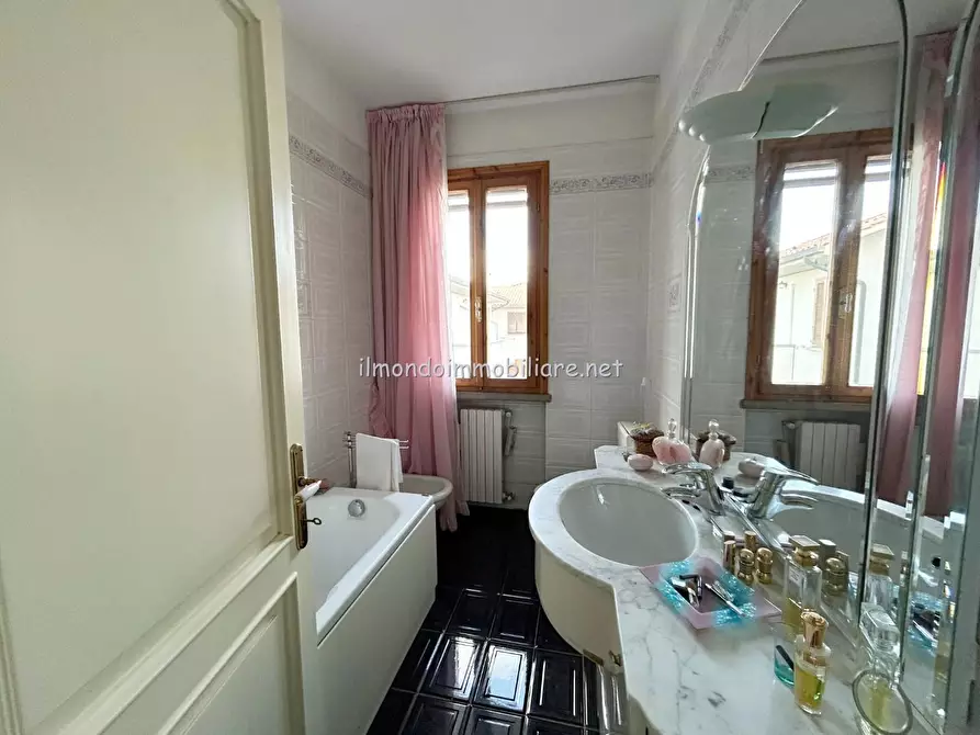 Immagine 19 di Appartamento in vendita  a Rosignano Marittimo