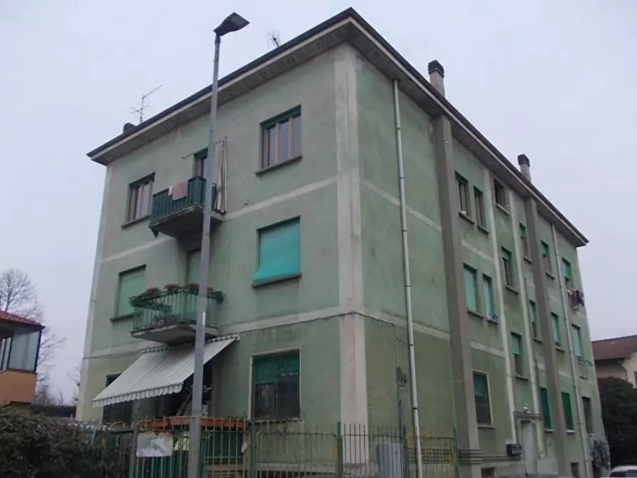 Immagine 2 di Appartamento in vendita  a Limbiate
