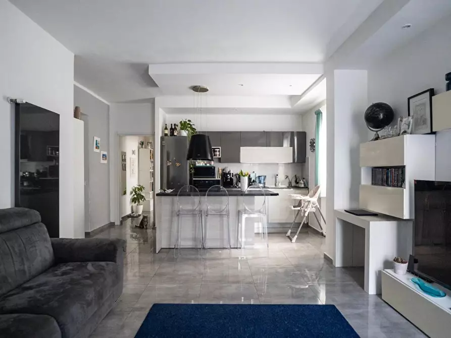 Immagine 11 di Appartamento in vendita  a Carrara