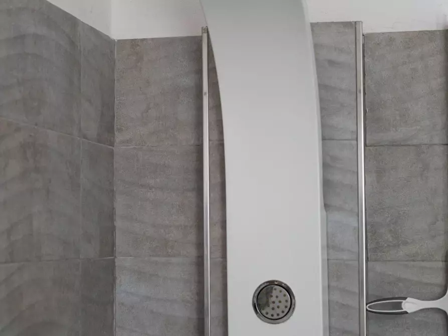 Immagine 34 di Appartamento in vendita  a Carrara