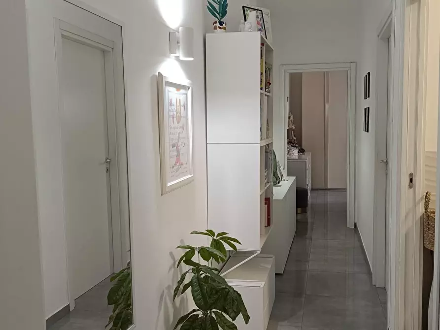 Immagine 4 di Appartamento in vendita  a Carrara