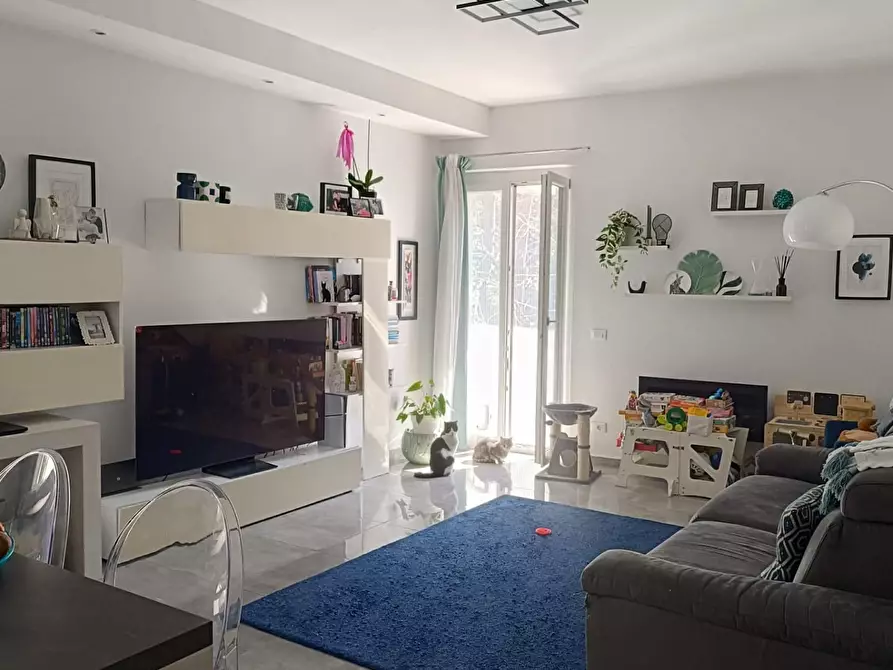 Immagine 10 di Appartamento in vendita  a Carrara